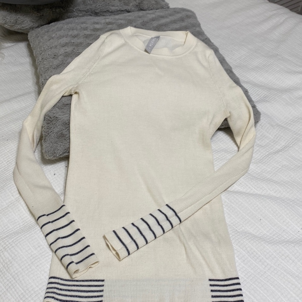 Athleta cream ribbed striped long sleeve top